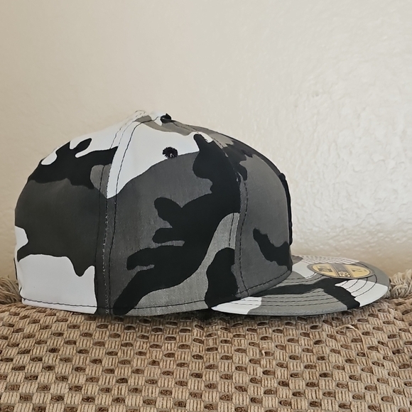 Authentic New Era 59fifty Los Angeles Dodgers Black Gray Camo Fitted Hat - Picture 4 of 8